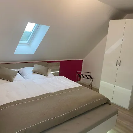 Olli Koch Apartment *