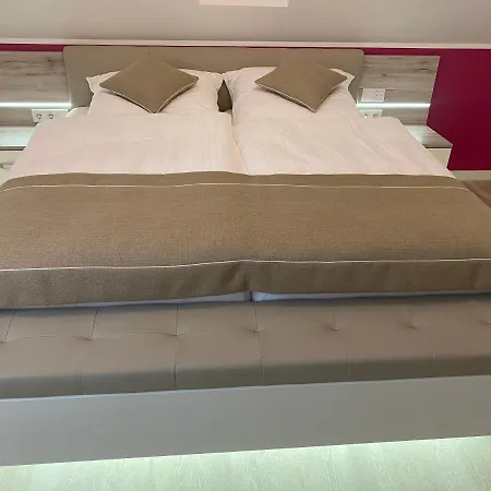 Olli Koch Apartment *